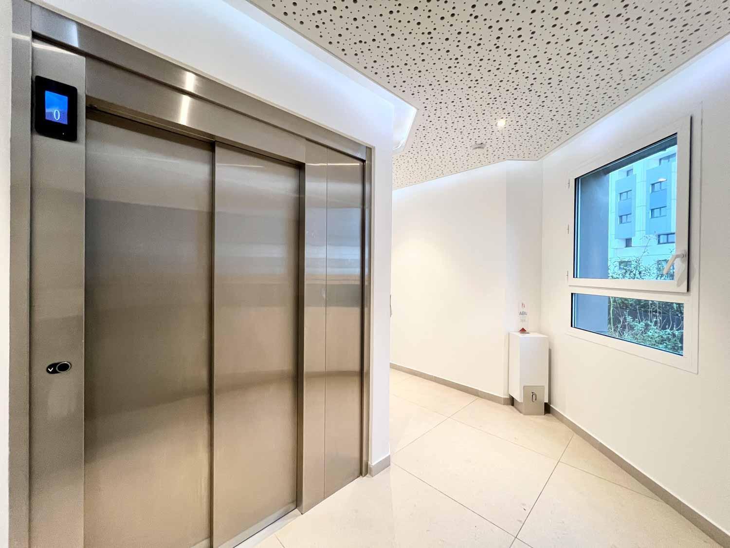 Parisian L Montmartre Apartment Paris