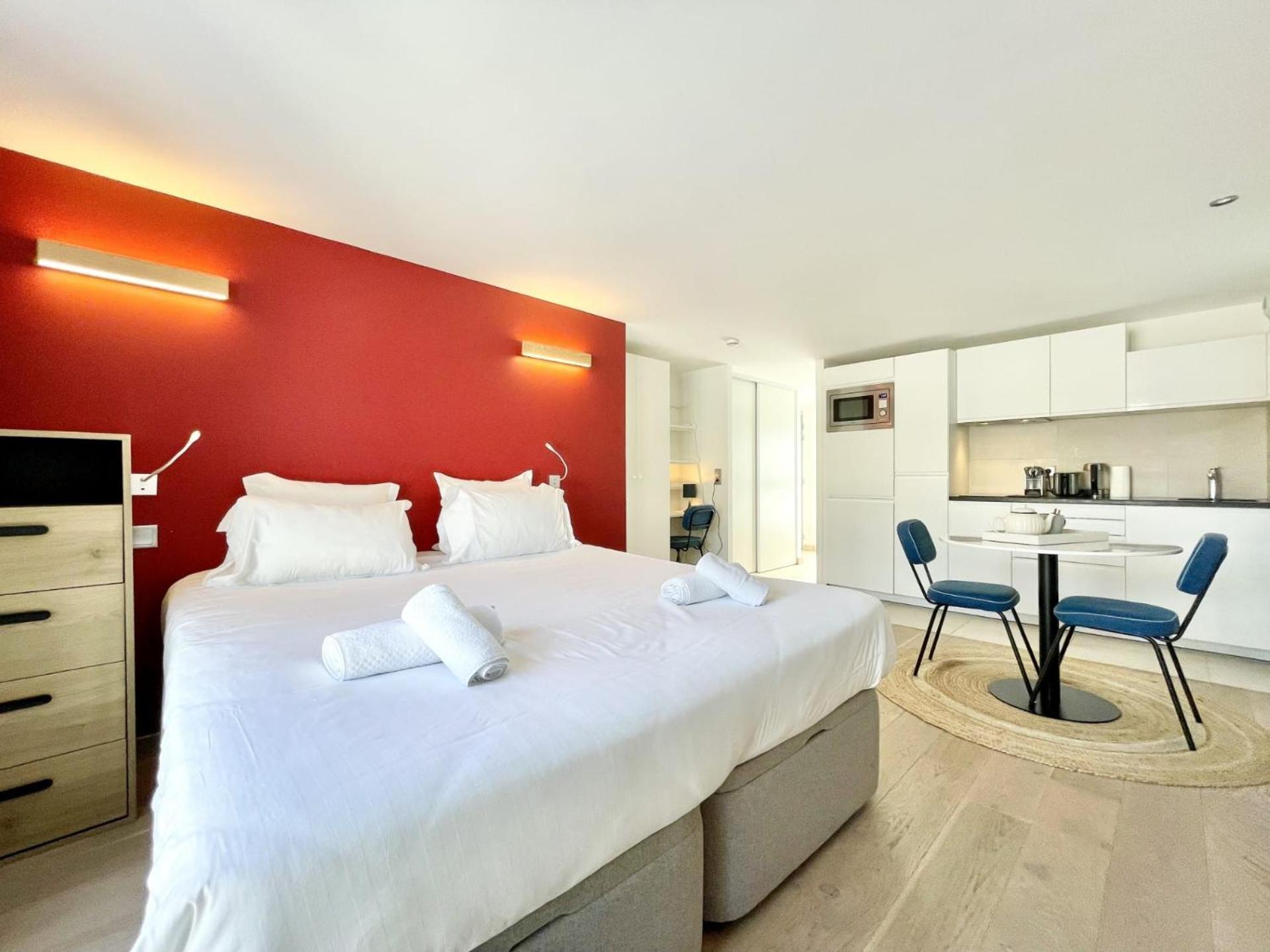 Parisian L Montmartre