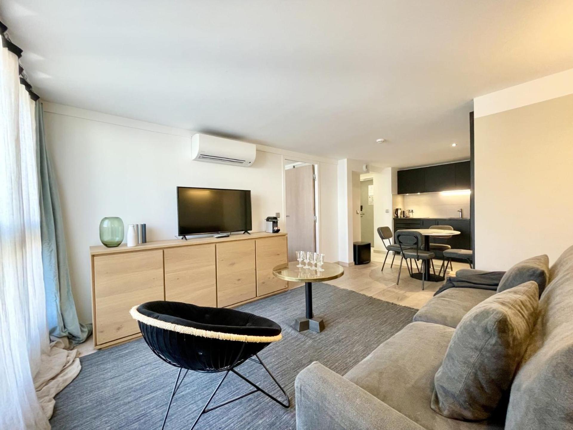 Apartment Parisian L Montmartre *