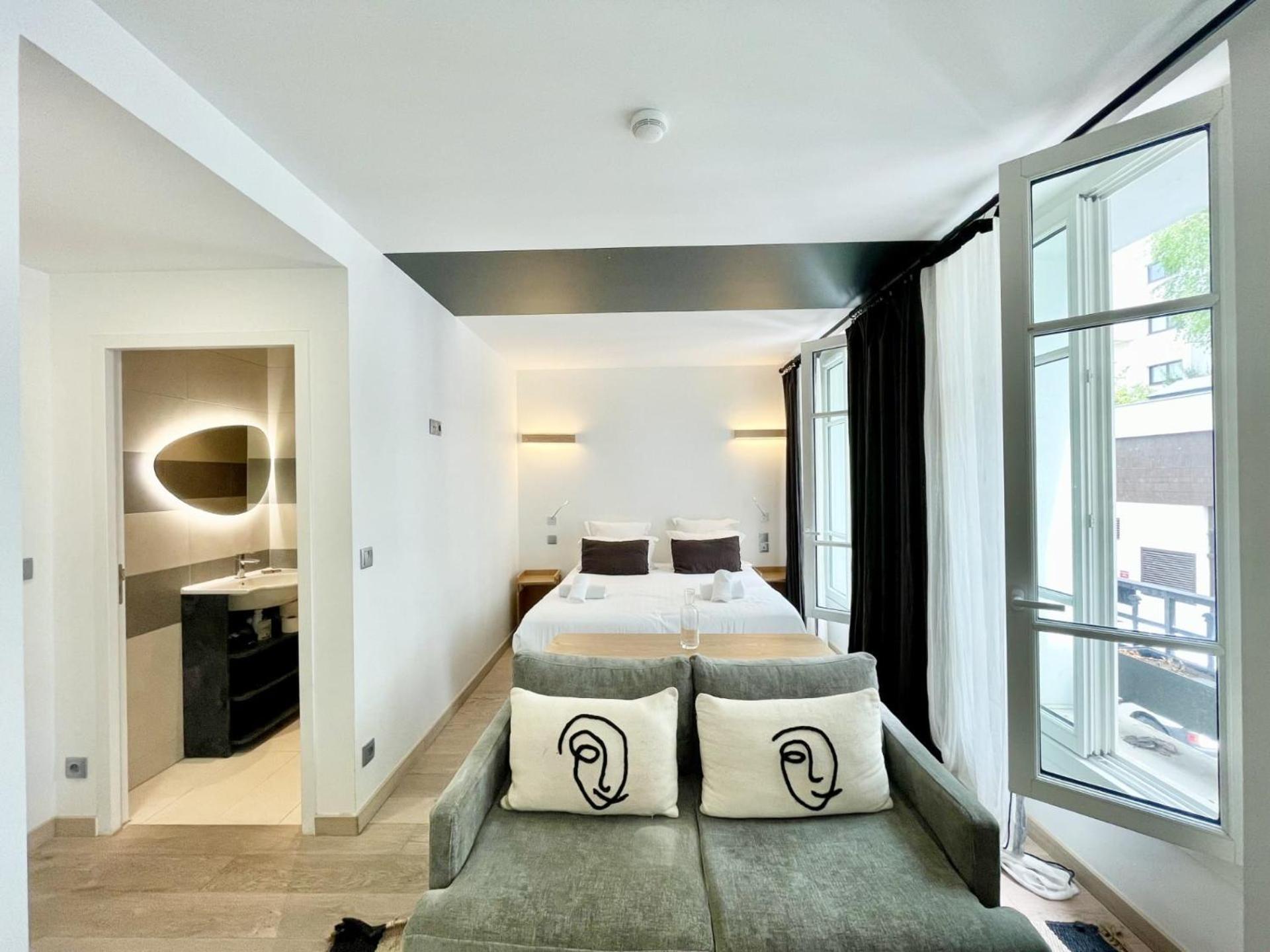 Parisian L Montmartre Apartment Paris