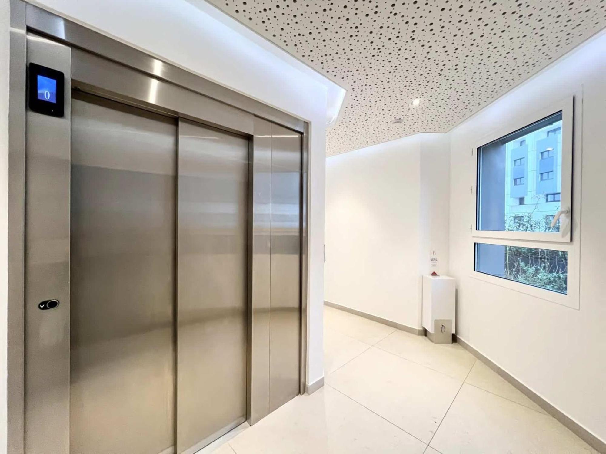 Apartment Parisian L Montmartre *