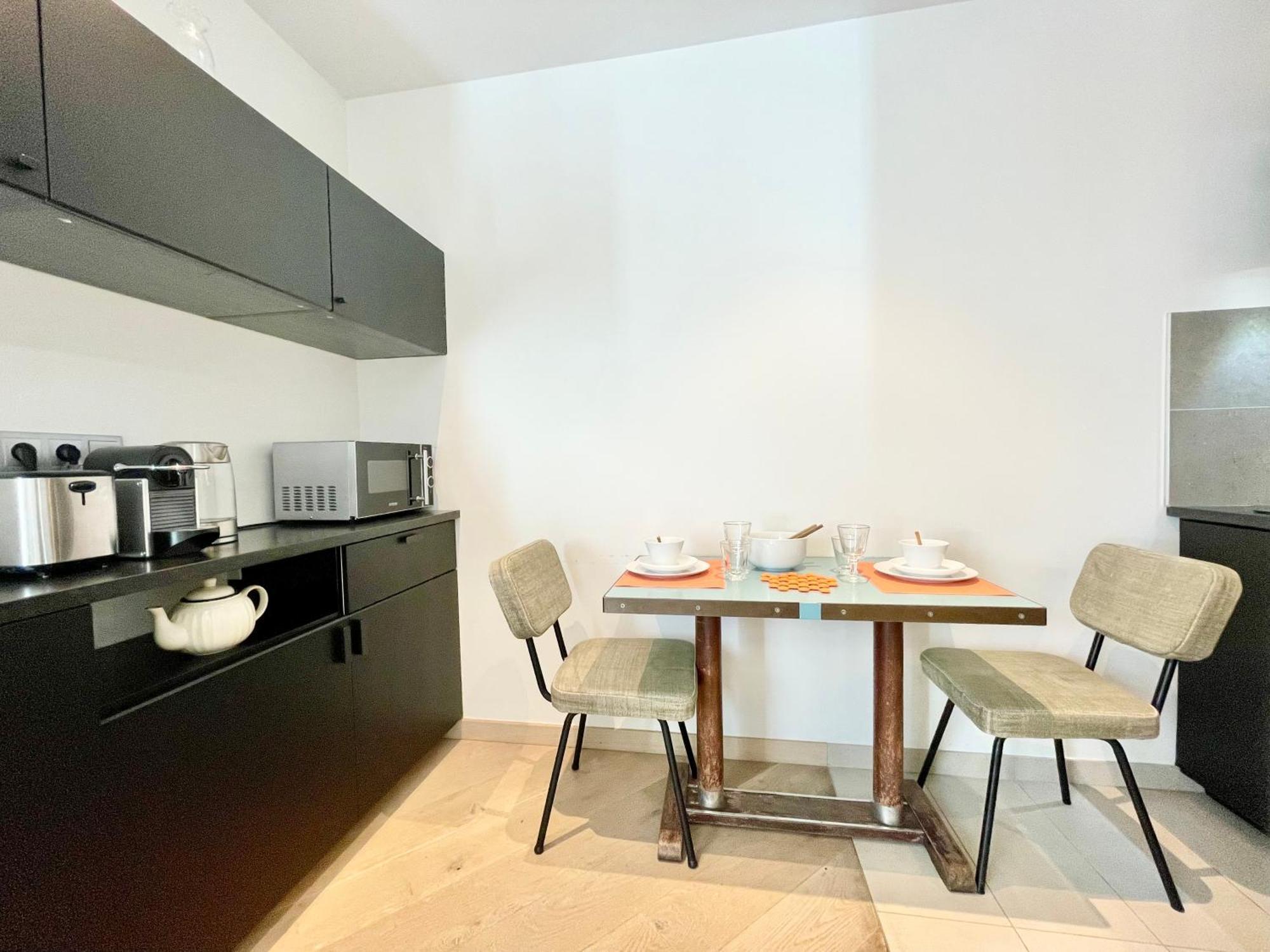 Apartment Parisian L Montmartre